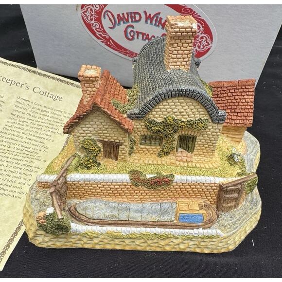 Vtg 1987 David Winter Lock Keepers Cottage The Midlands Collection MIB W/ COA - Picture 3 of 11